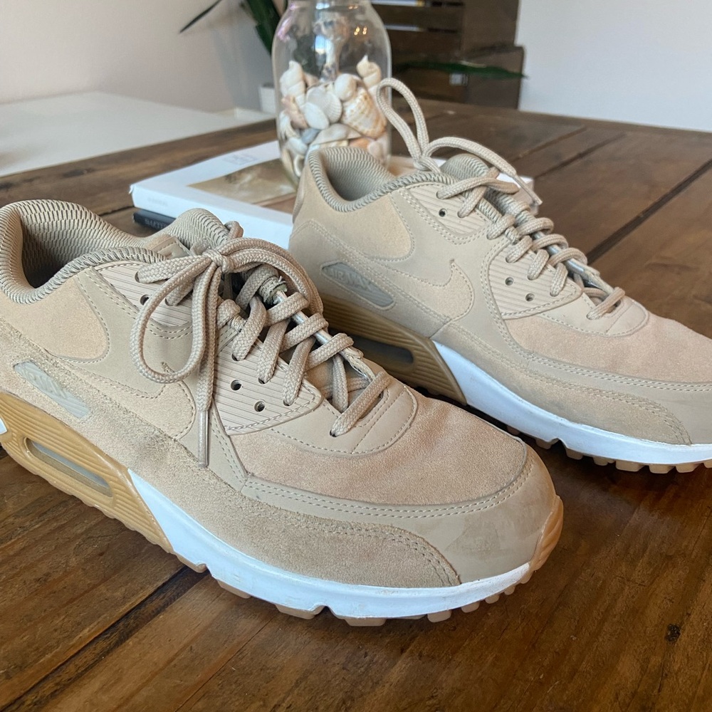 Nike Air Max 90 Trainers in tan and cream